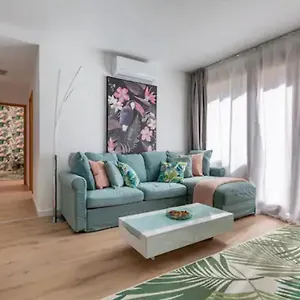 Kazinczy Vibe I 2br & Freeparking בודפשט